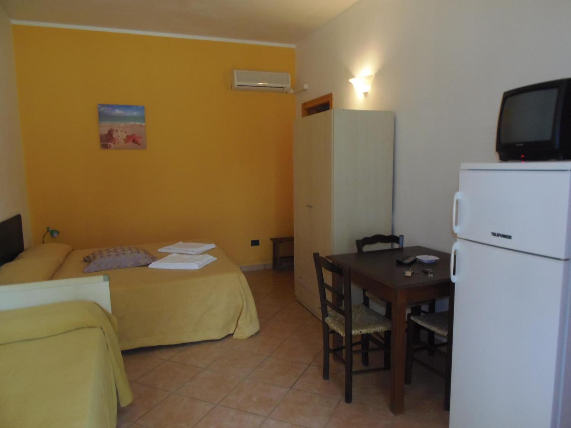 Missipezza Residence A Frassanito Alimini Ruang foto